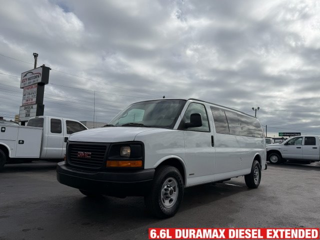 2014 GMC Savana Passenger 2LS's photo