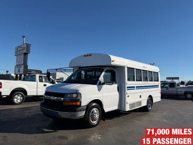 2008 Chevrolet Express G3500's photo