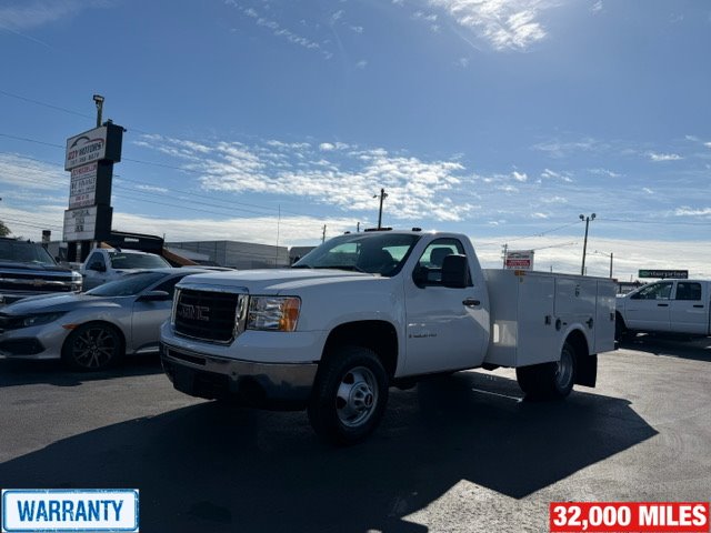 2009 GMC Sierra 3500 Chassis Cab Work Truck's photo