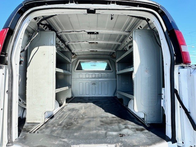 2016 Chevrolet Express Cargo Work Van - Photo 20