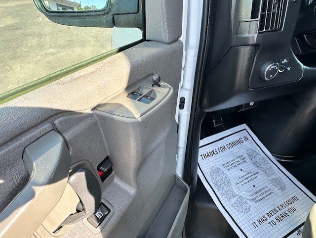 2016 Chevrolet Express Cargo Work Van - Photo 14