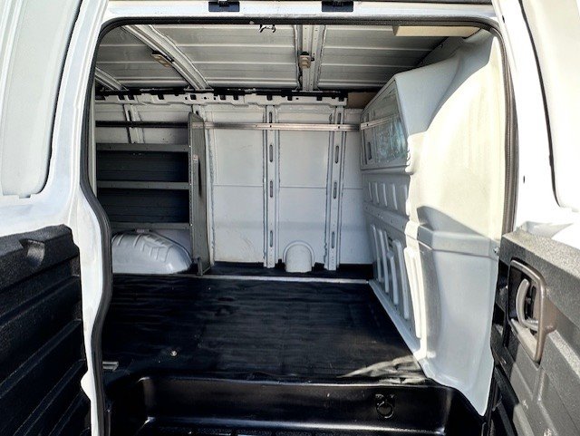 2016 Chevrolet Express Cargo Work Van - Photo 17