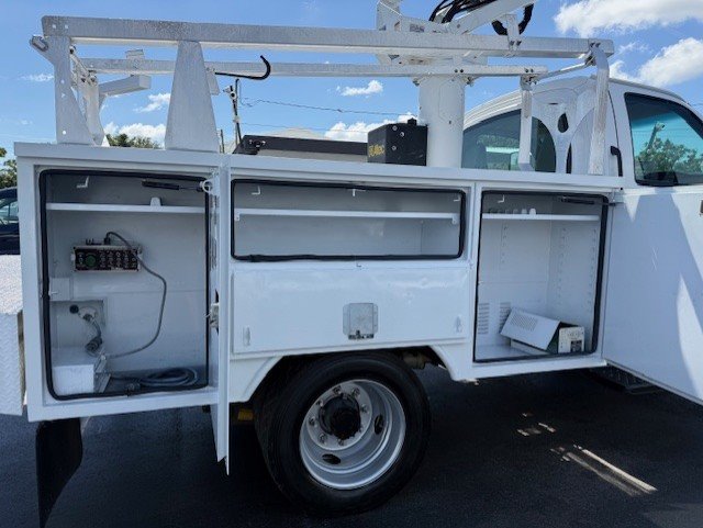 2009 GMC C5500 - Photo 11