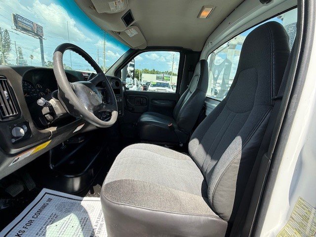 2009 GMC C5500 - Photo 19
