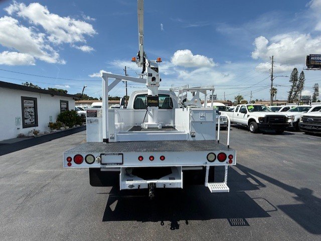 2009 GMC C5500 - Photo 7