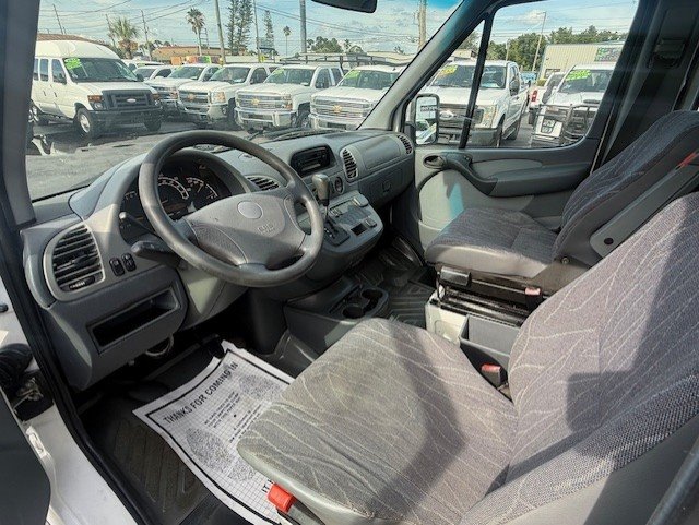 2003 Dodge Sprinter Van Standard - Photo 9