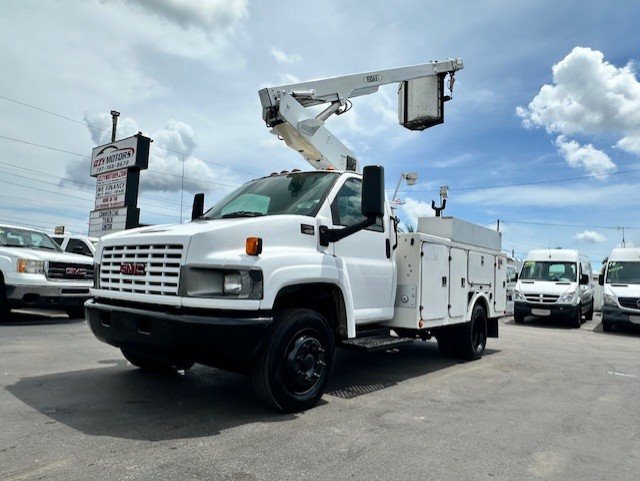 2005 GMC C4500's photo