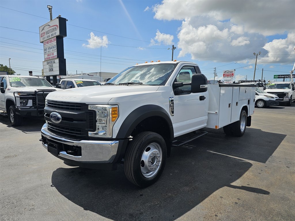 2017 Ford F-450 Super Duty Chassis Cab XL's photo