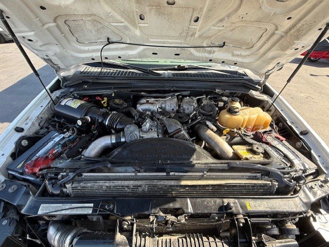 2009 Ford F-550 - Photo 24