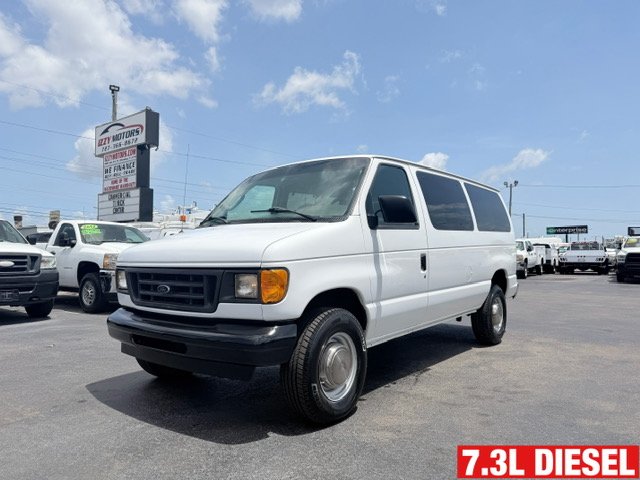 2003 Ford E-Series's photo