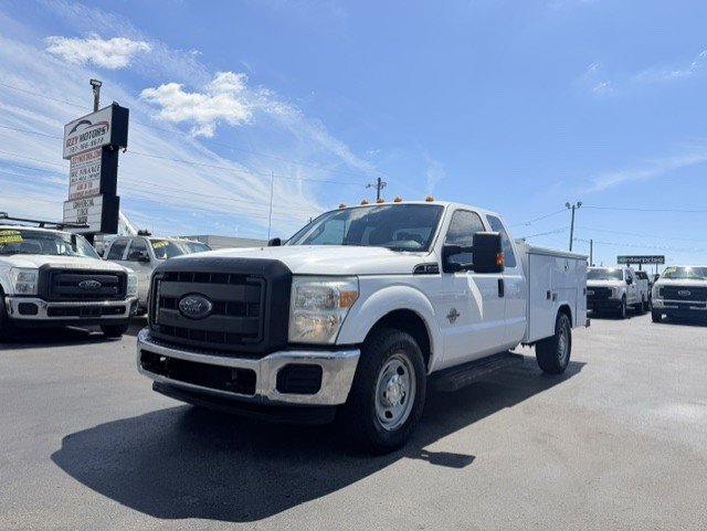2014 Ford F-350 Super Duty Chassis Cab