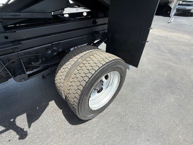 2009 Ford F-450 Super Duty Chassis Cab Lariat - Photo 9