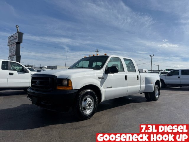 2001 Ford F-350 Super Duty XL's photo